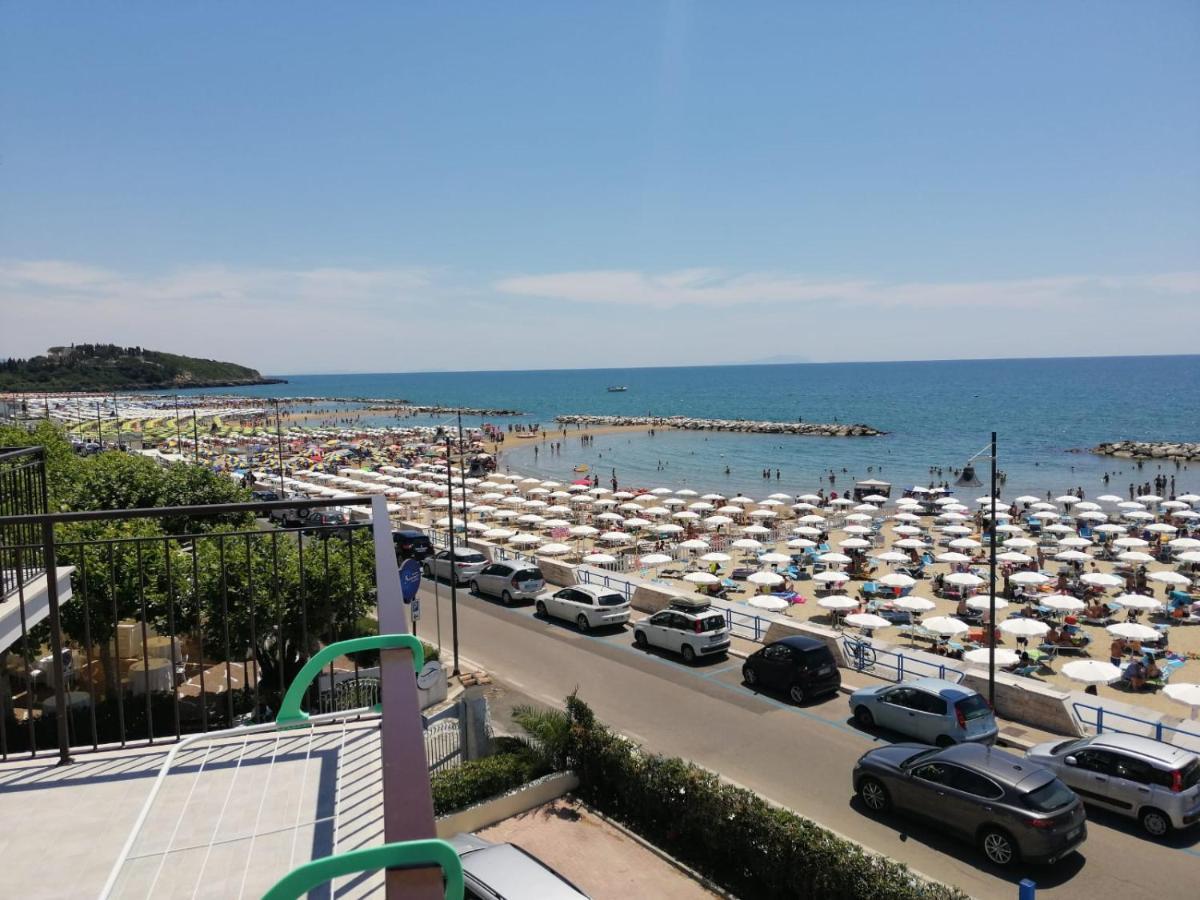 Hotel Tirreno Formia Exterior photo