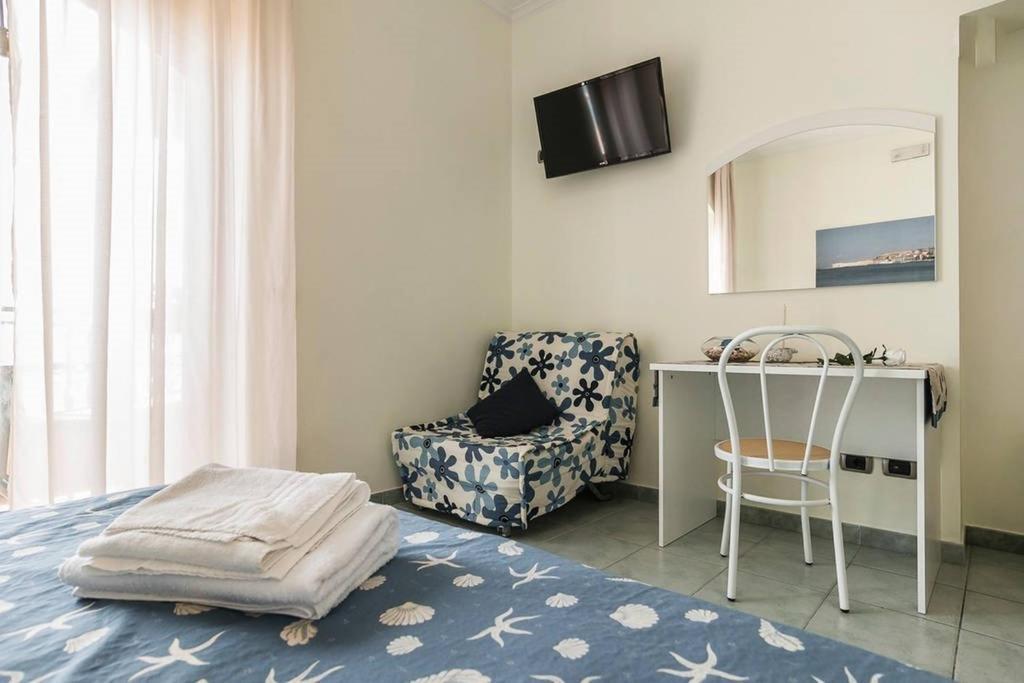 Hotel Tirreno Formia Room photo