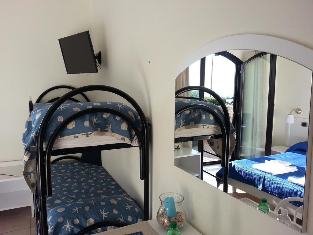 Hotel Tirreno Formia Room photo